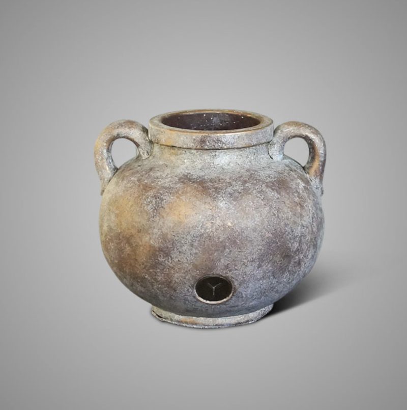 Brynxz Jug with 2 ears jewel