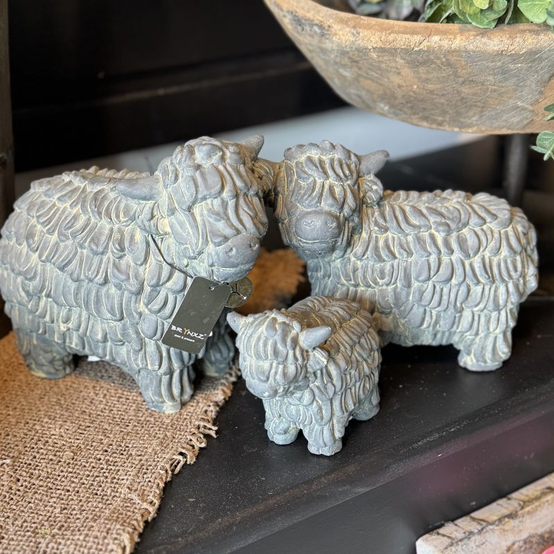 Set of 3 generations Scottish Highlanders Maj. Vintage