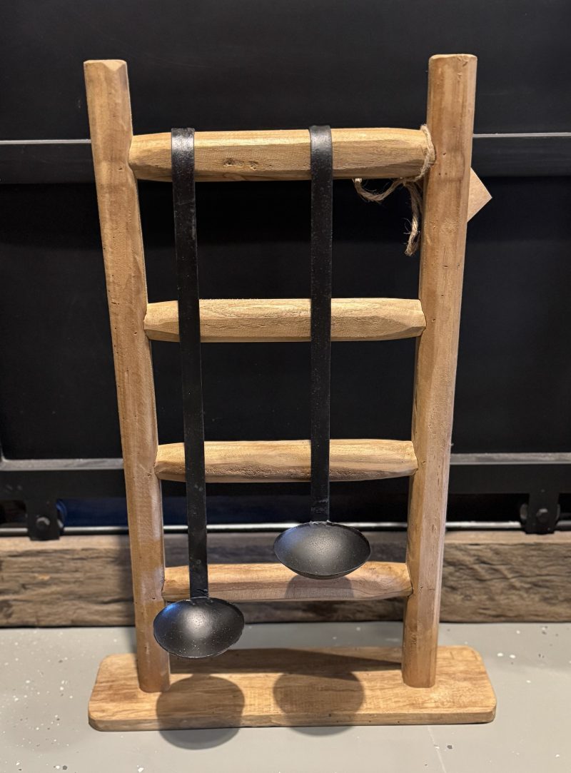 Houten ladder op voet