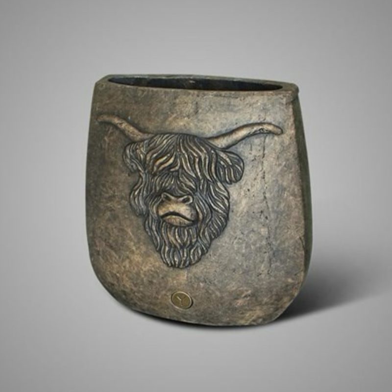 Brynxz Planter Oval Scotty
Majestic Brown L