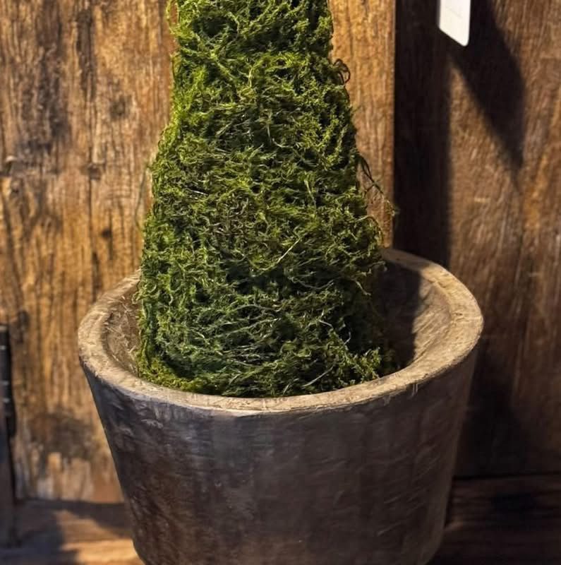 Houten vijzel op standaard