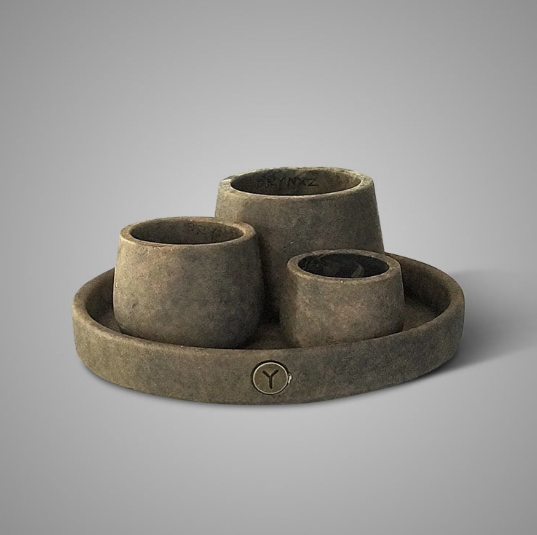 Brynxz Set with Plate and 3 Cups Majestic Brown